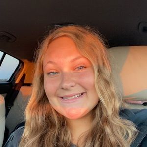 Meet your Posher, Alli